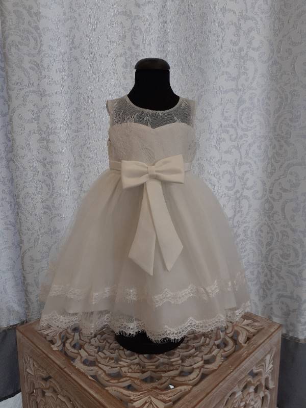robe enfant mariage à Le Neubourg